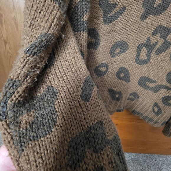 Wooden Ships Leopard Print Sweater Size Medium Brown Black Pullover Boxy Loose - Picture 3 of 10